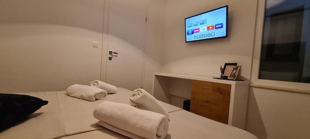 Apartman Marcelina 1 With Private Pool Trogir Ngoại thất bức ảnh
